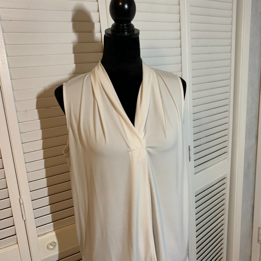 Jones New York Collection Sleeveless Pleat Neck Top